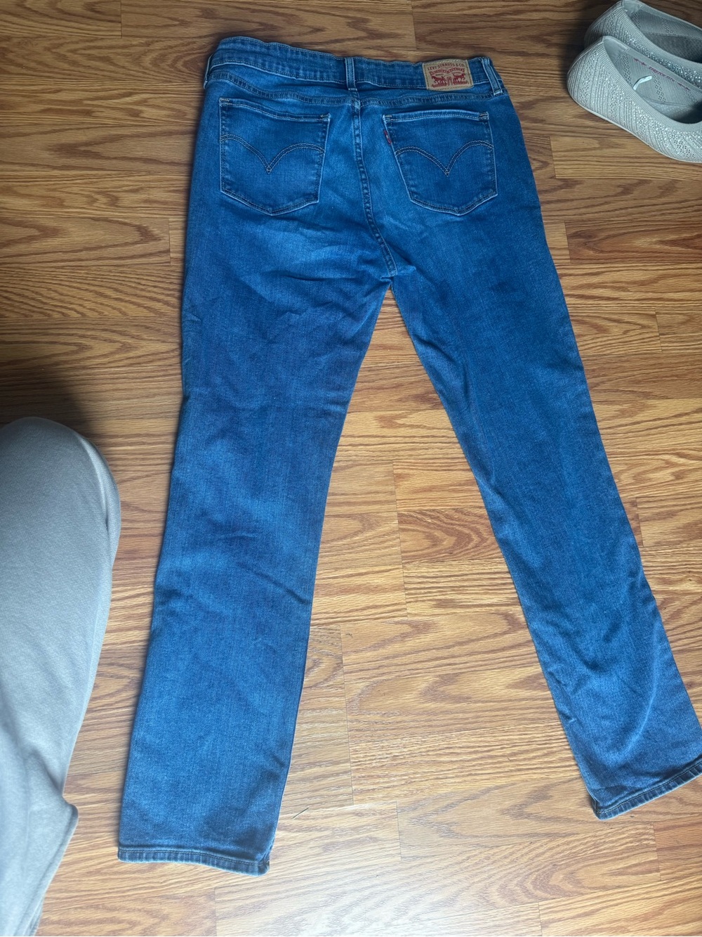 Levi's Women's Dark Blue Straight Leg Jeans